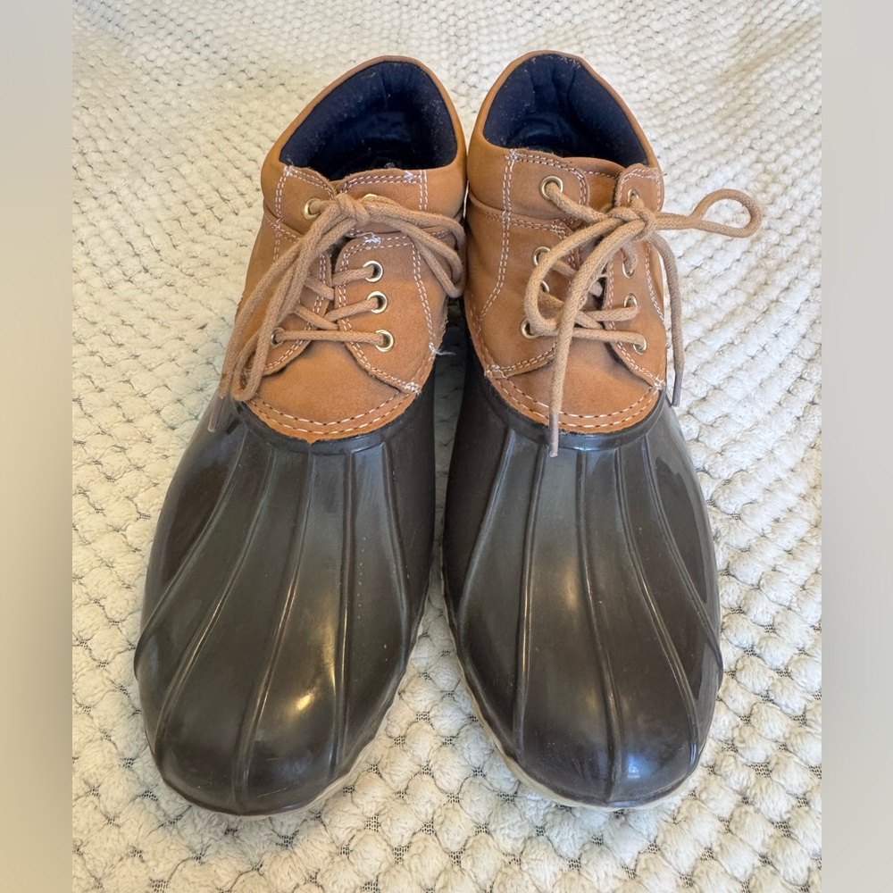 Women Two-Tone Brown Duck Boots - Lace-Up Water-Resistant Design- Tommy Hilfiger